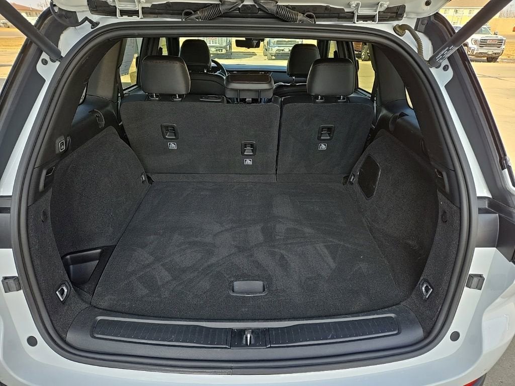 2022 Jeep Grand Cherokee Trailhawk