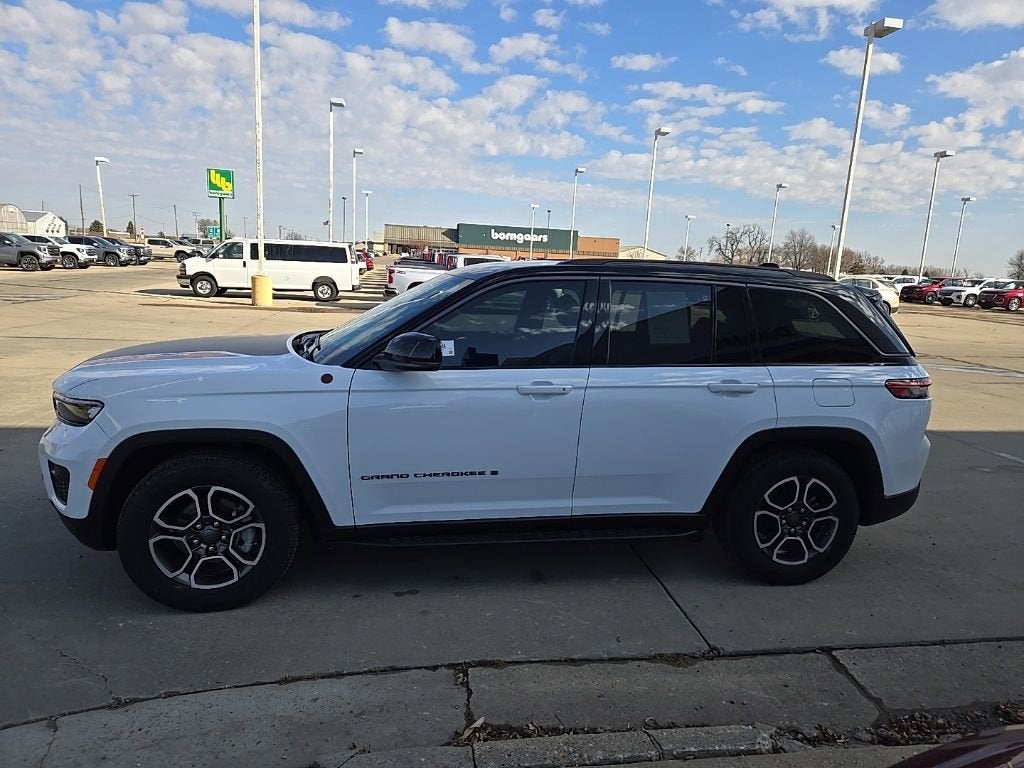 2022 Jeep Grand Cherokee Trailhawk
