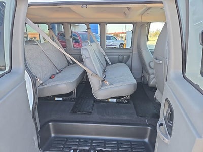 2025 Chevrolet Express Passenger 1LT