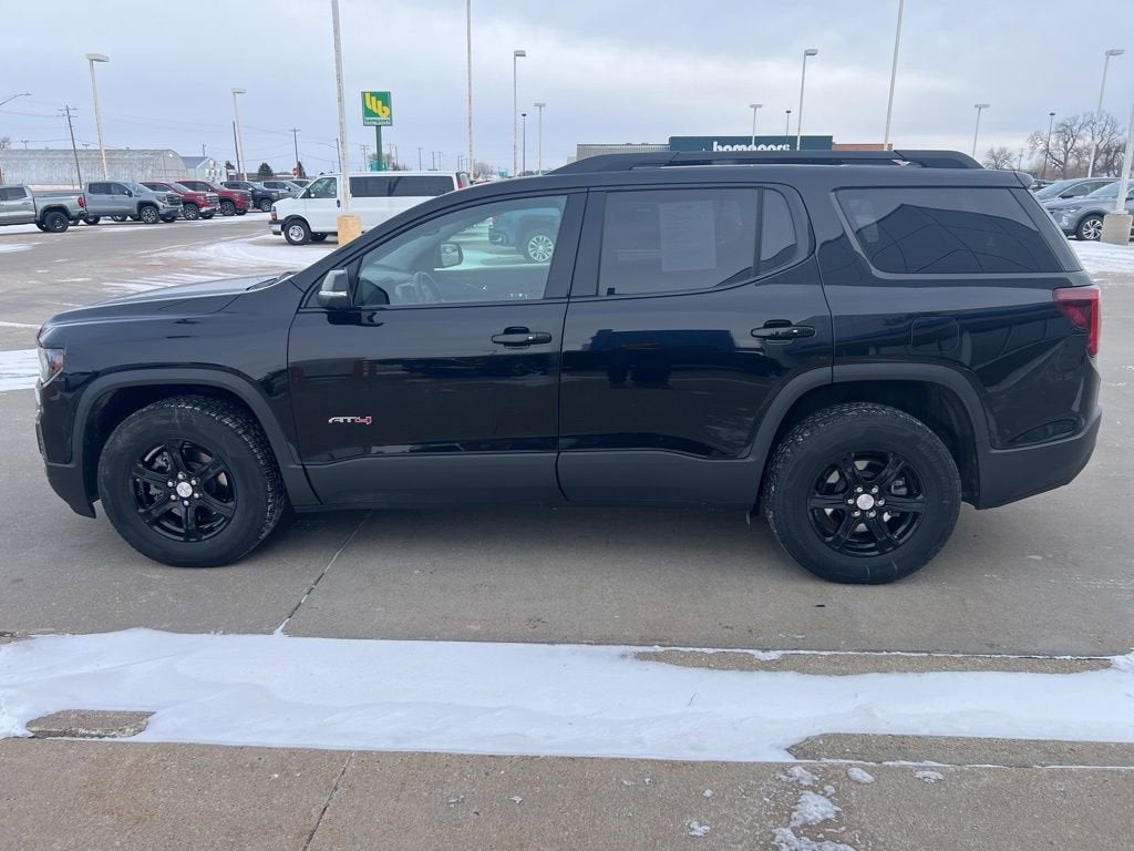 2023 GMC Acadia AT4