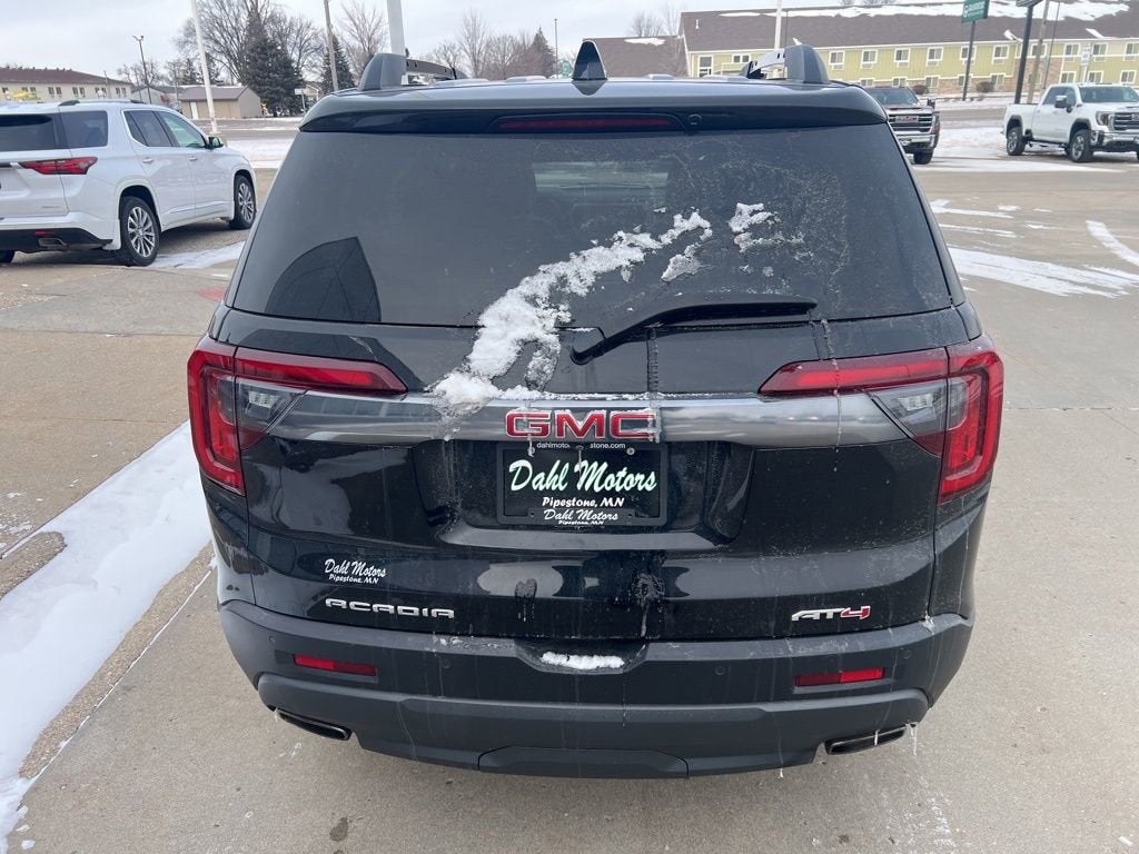 2023 GMC Acadia AT4