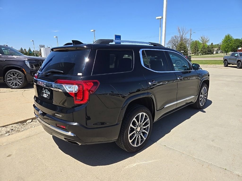 2021 GMC Acadia Denali