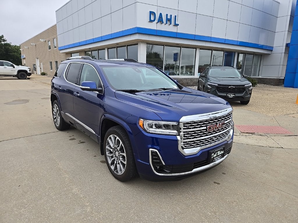 2023 GMC Acadia Denali