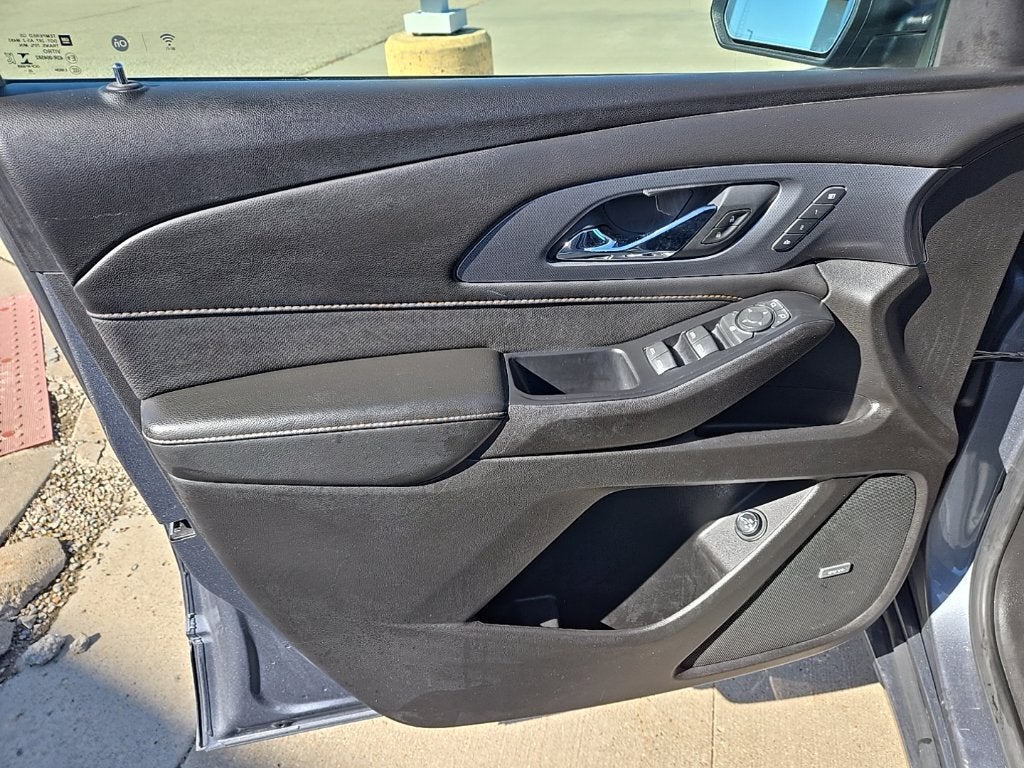 2021 Chevrolet Traverse Premier