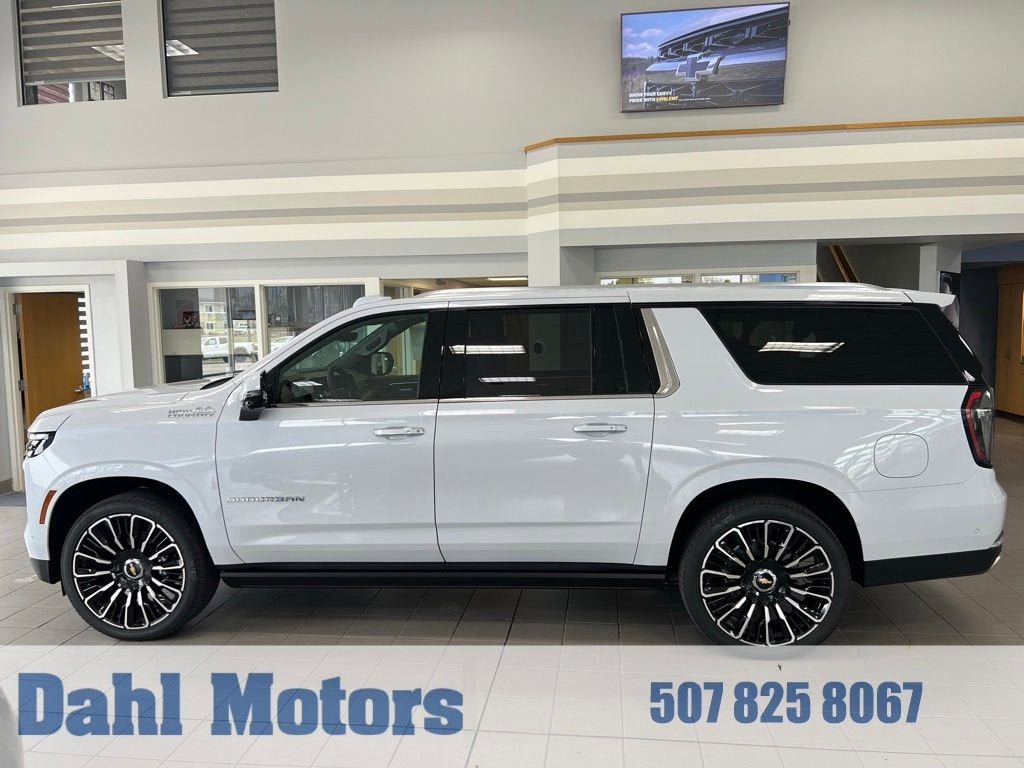 2026 Chevrolet Suburban High Country 4WD's photo
