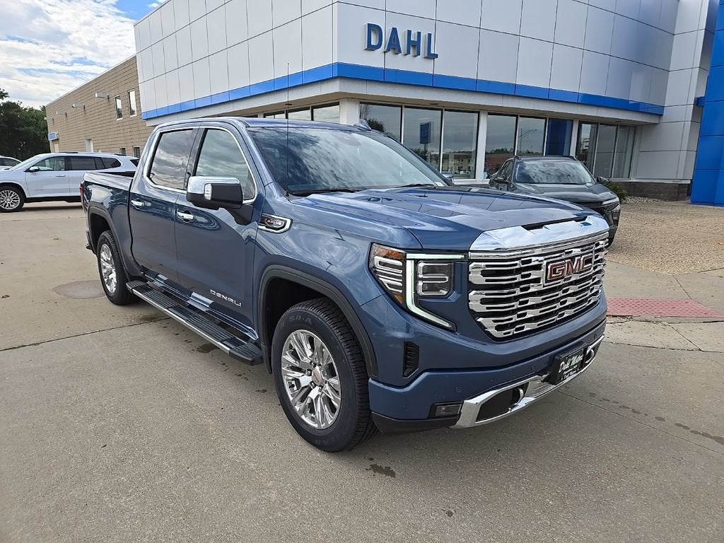Used 2025 GMC Sierra 1500 Denali with VIN 1GTUUGELXSZ306641 for sale in Pipestone, Minnesota