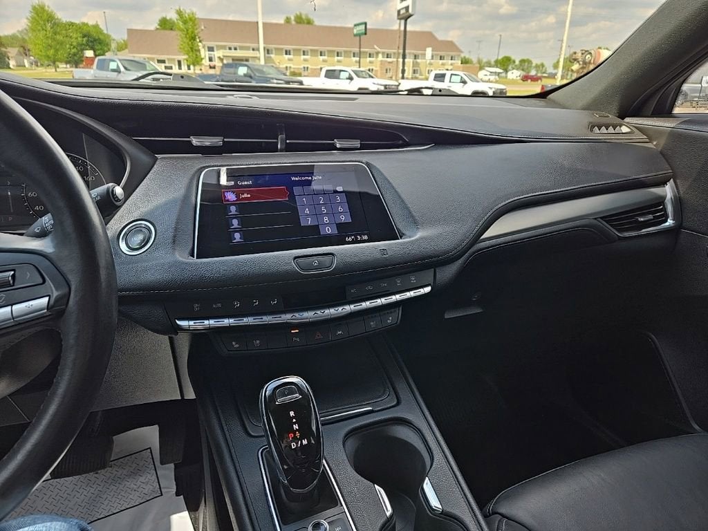 2020 Cadillac XT4 AWD Premium Luxury