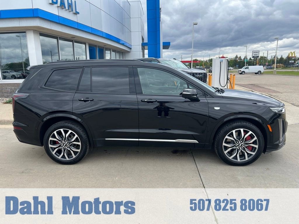 2025 Cadillac XT6 Sport