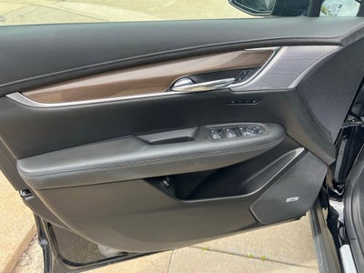 2025 Cadillac XT6 Sport