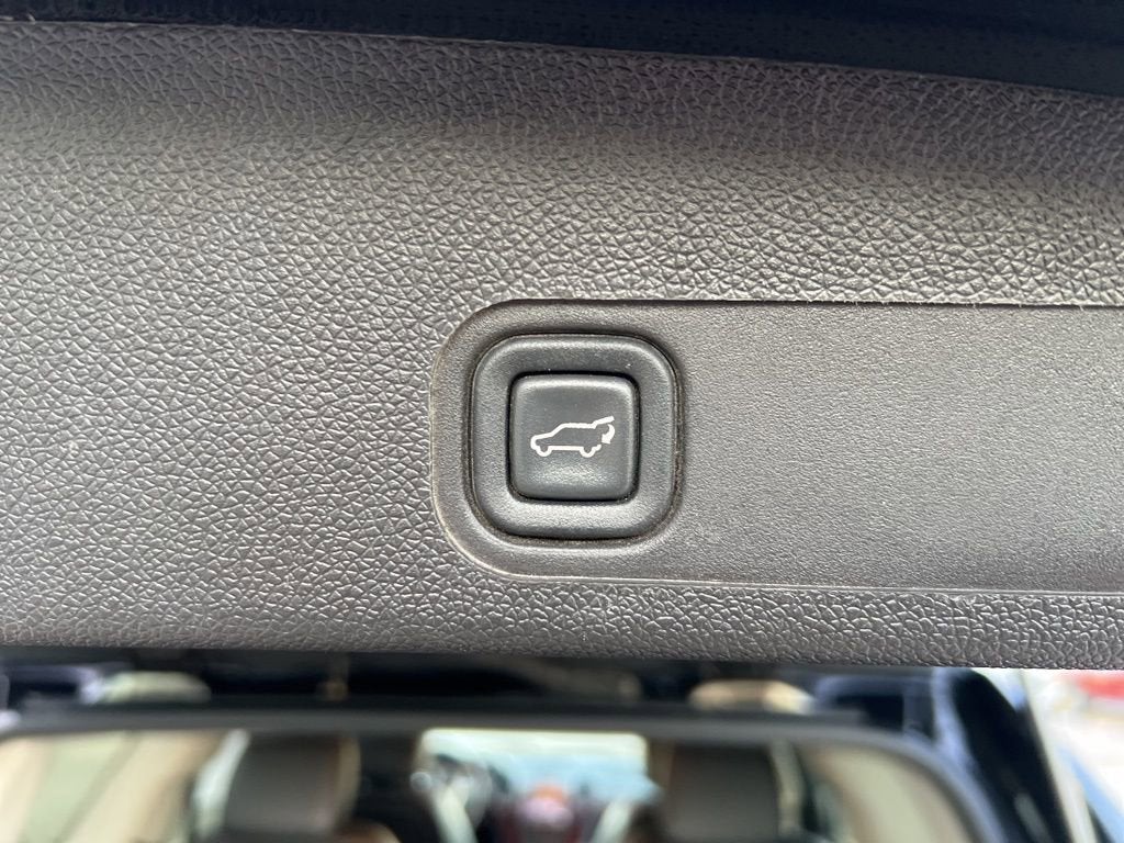 2014 Cadillac Escalade Luxury