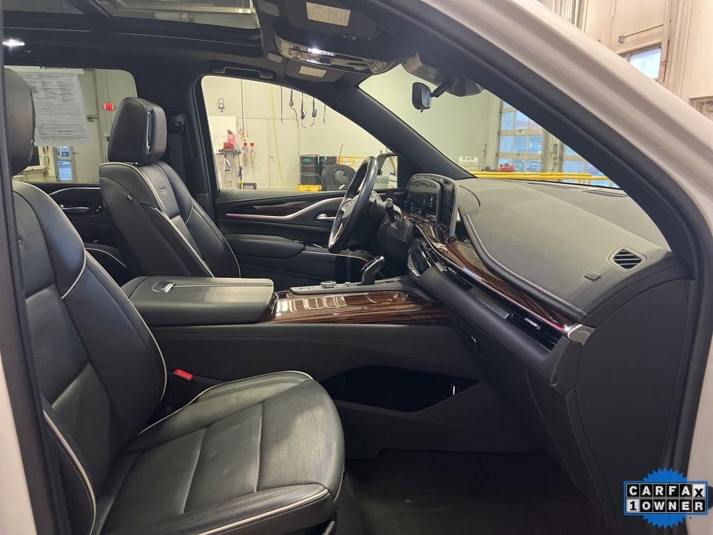 2022 Cadillac Escalade Premium Luxury