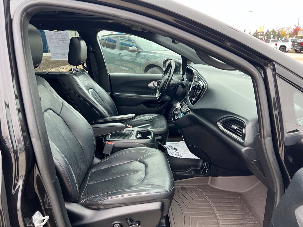 2019 Chrysler Pacifica Touring L Plus