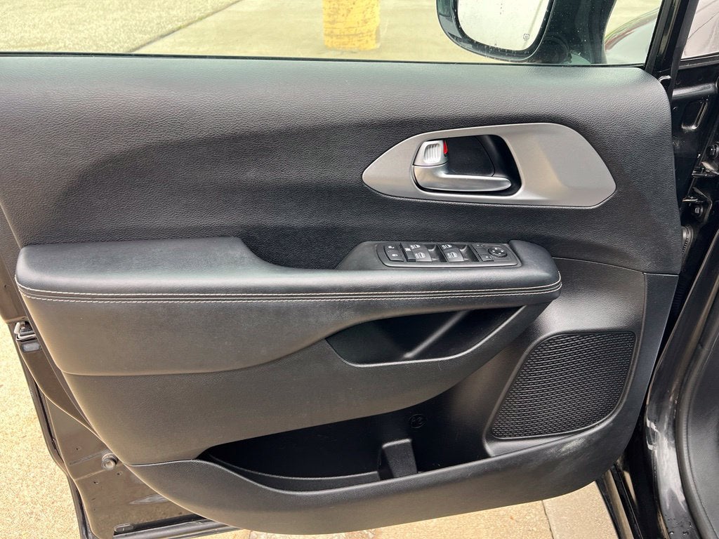 2019 Chrysler Pacifica Touring L Plus