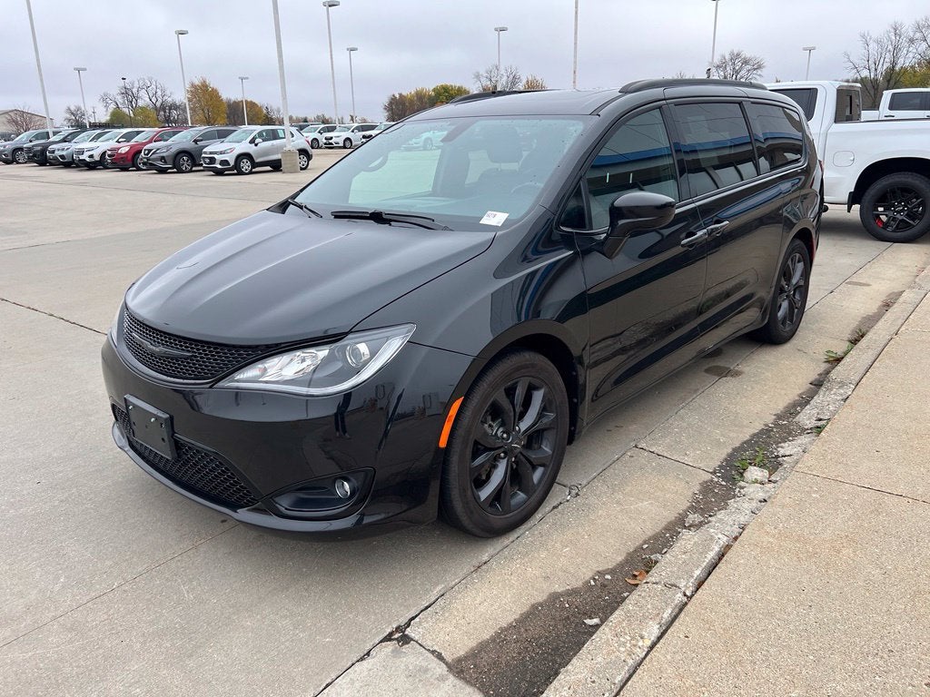 2019 Chrysler Pacifica Touring L Plus
