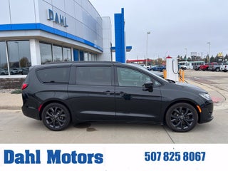 2019 Chrysler Pacifica Touring L Plus