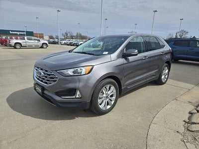 2022 Ford Edge Titanium