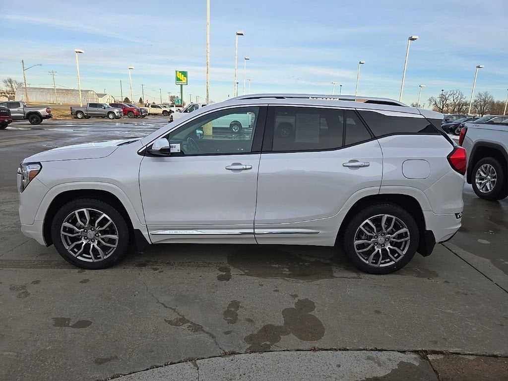 2023 GMC Terrain Denali