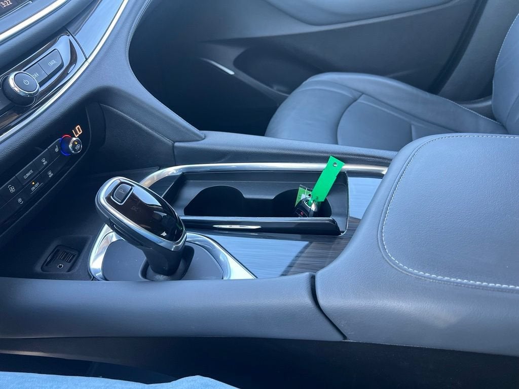 2020 Buick Enclave Essence