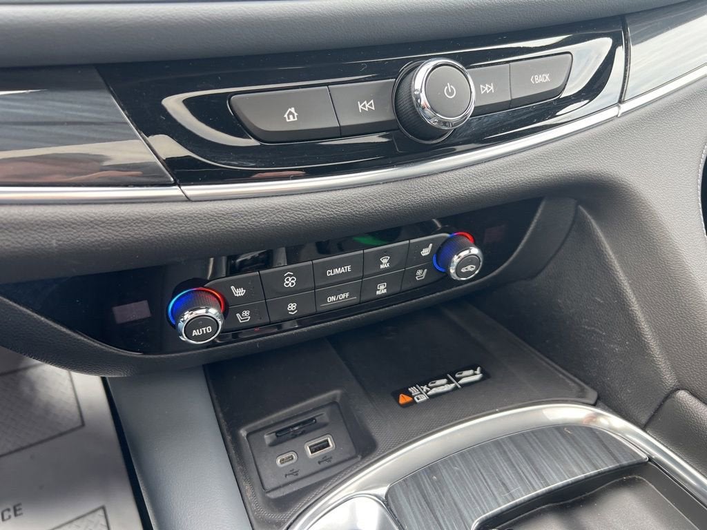 2022 Buick Enclave Premium